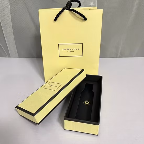 맞춤형 로고와 인쇄된 선물 세트가 포함된 고급 목재 향수 포장